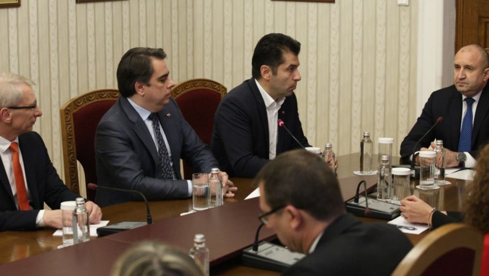 При положение че първият мандат не събере мнозинство ние сме