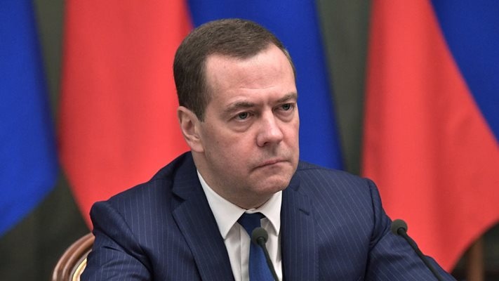Заместник-председателят на руския Съвет за сигурност Дмитрий Медведев, който е