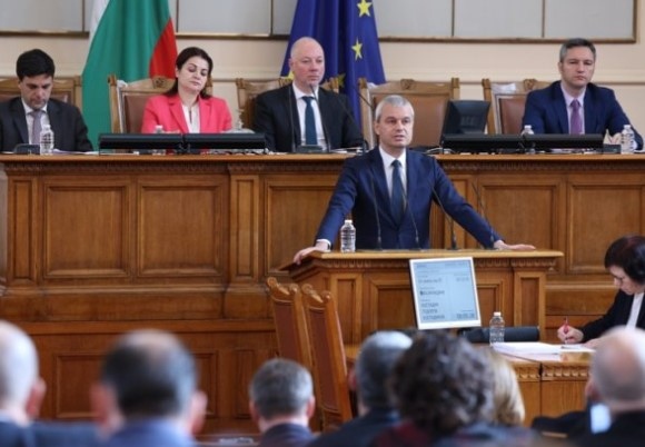 До напрежение и обиди между депутати от Продължаваме промяната Демократична България