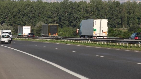 Ограничават движението на камиони над 12 тона по магистрала Тракия