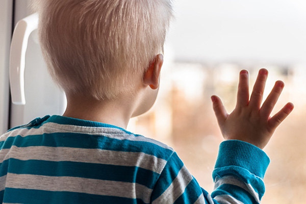 Развръзка с детето отглеждано три години без акт за раждане