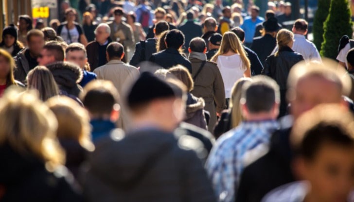 Встраната през 2022 г са починали 30 181 души по малко