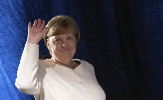 Ангела Меркел пише мемоари които планира да публикува през 2024