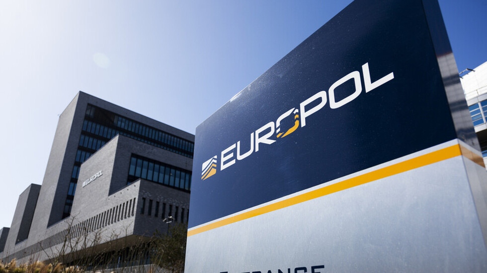 Европейската полицейска служба Европол е поискала достъп до разследването