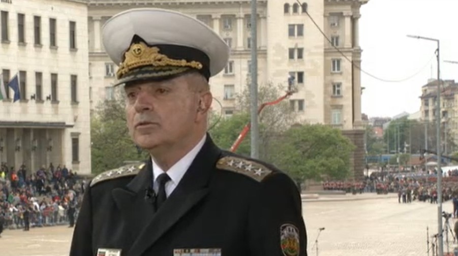 Военнослужещите са хора с кауза Родолюбието честта вярата в бъдещето