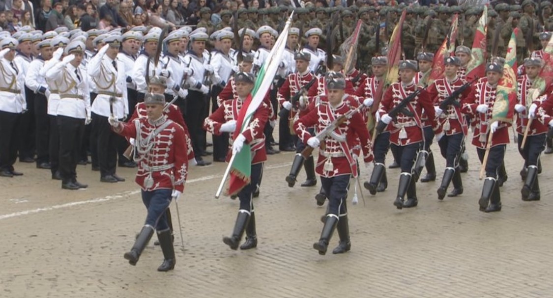 Военен парад по повод деня на храбростта и празника на Българската
