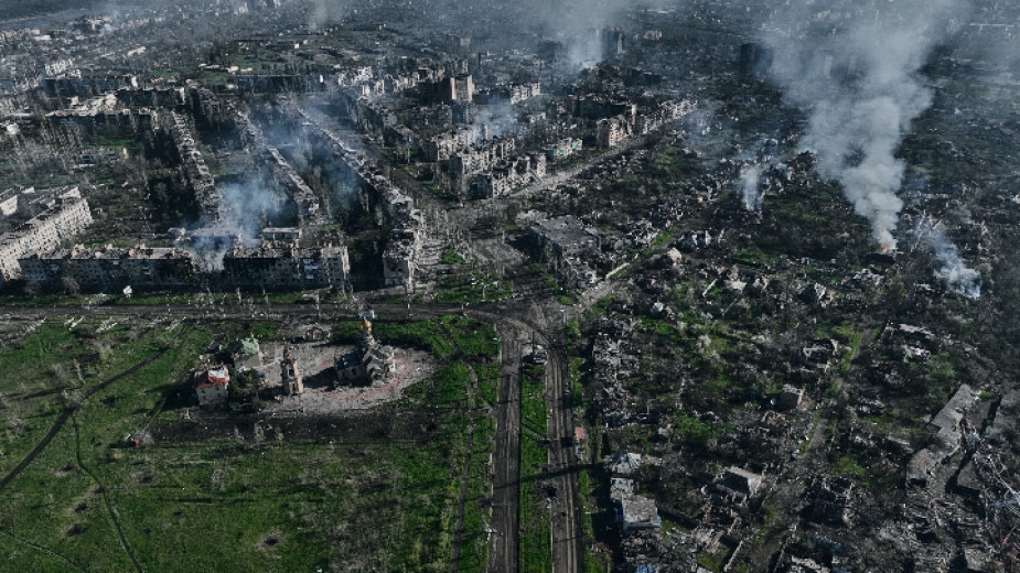 Украйна съобщи за най малко петима пострадали при поредните руски удари