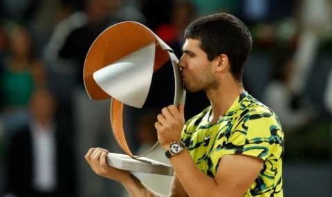 Представителят на домакините Карлос Алкарас защити титлата си на турнира