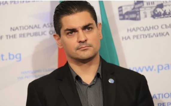 Депутатът Радостин Василев е дал доброволно от имунитета си Той