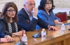 Това е демонстрация на несериозно и неуважително отношение на коалицията която