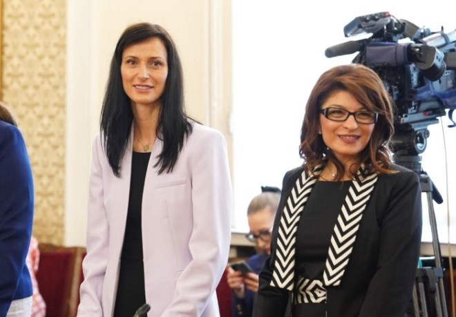 В търсене на подкрепа за бъдещ кабинет номинираната за премиер