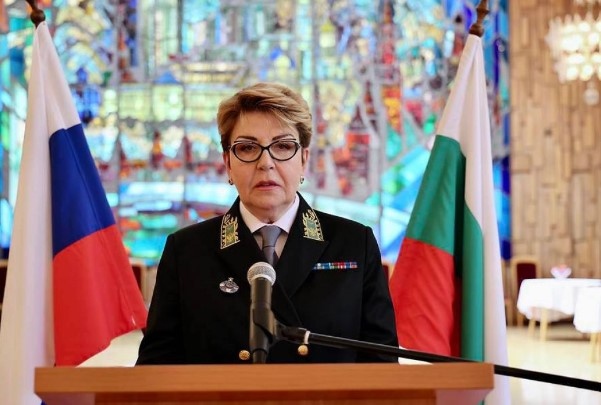 Руският президент Владимир Путин награди руската посланичка в София Елеонора