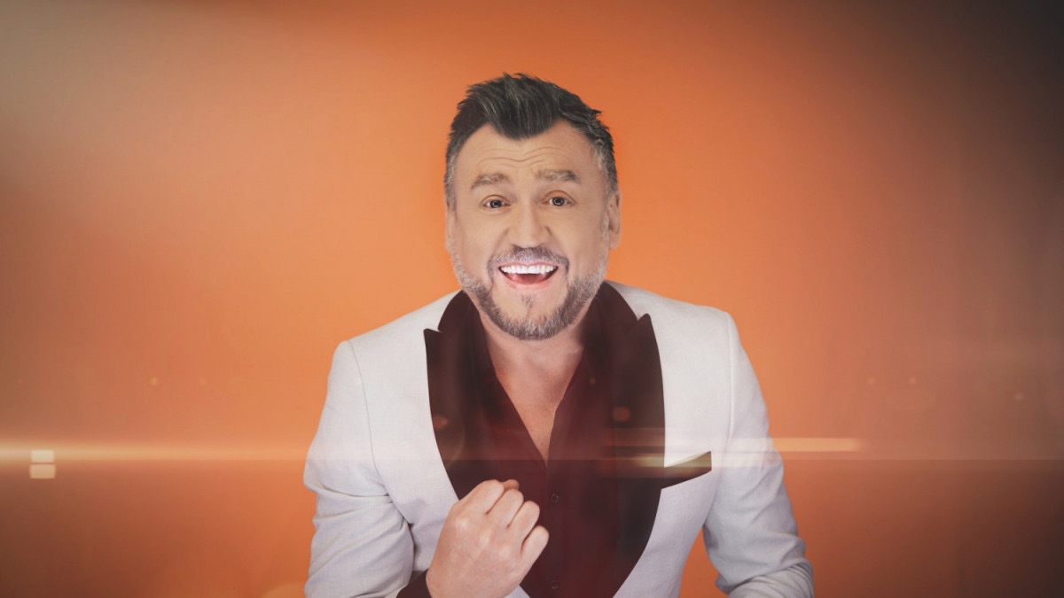 Той владее силата на думите които облича в музика Концертите