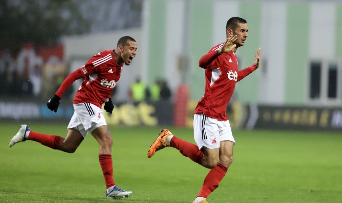 Ивайло Чочев отбеляза срещу Левски 20 ото си попадение в елита