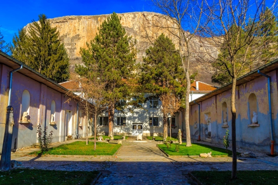 На 17 май 2023 г в 16 00 ч ще се