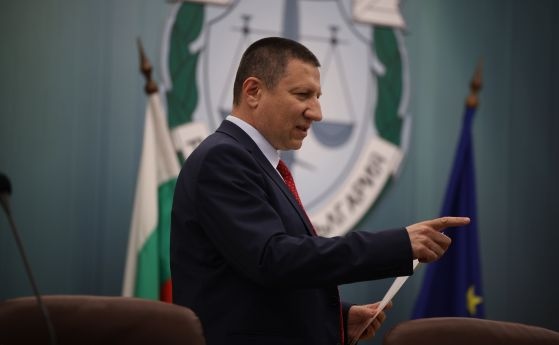 Буквално часове след като обяви че се страхува за живота