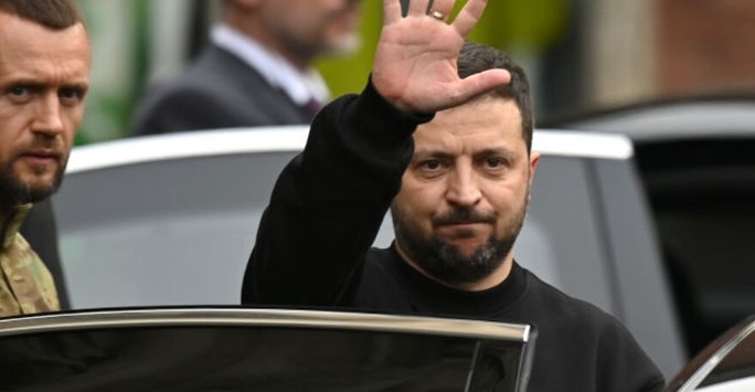 Украинският президент Володимир Зеленски ще присъства лично на срещата на