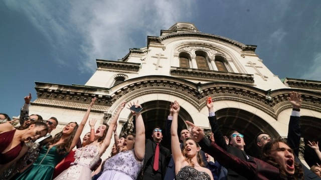 Най честите нарушения по време на баловете извършвани от абитуриентите е