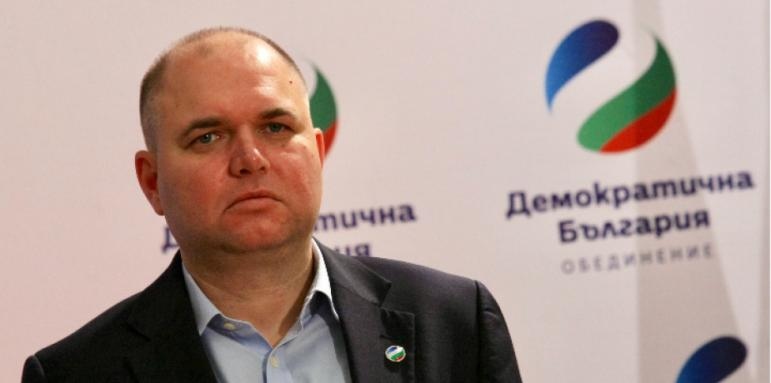Борисов може да влезе в затвора защото като няма парламент