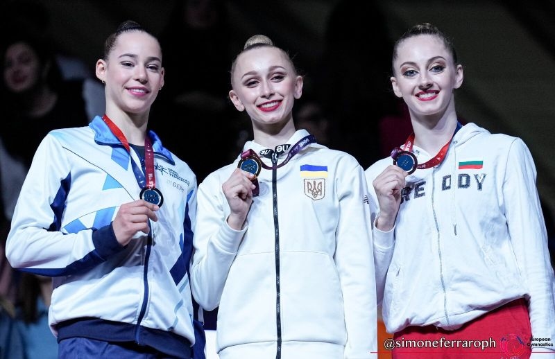 Българските гимнастички спечелиха още пет медала на 39 ото първенство по