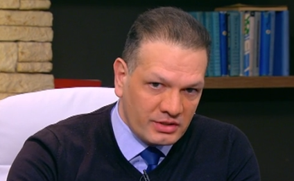 В последните дни виждаме една институционална война За да се