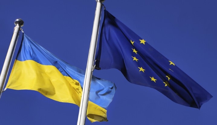 Досега ЕС е осигурил на Украйна военна помощ за 10
