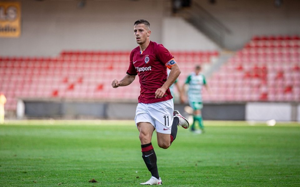 Мартин Минчев започна като титуляр при равенството 0 0 срещу домакина