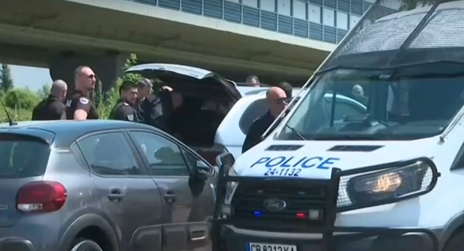 Преследване и гонка с полицията в района на летище София.