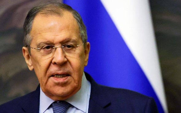 НАТО де юре участва в конфликта в Украйна и така