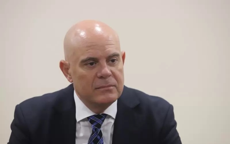 Главният прокурор Иван Гешев се яви с адвокат за заседанието