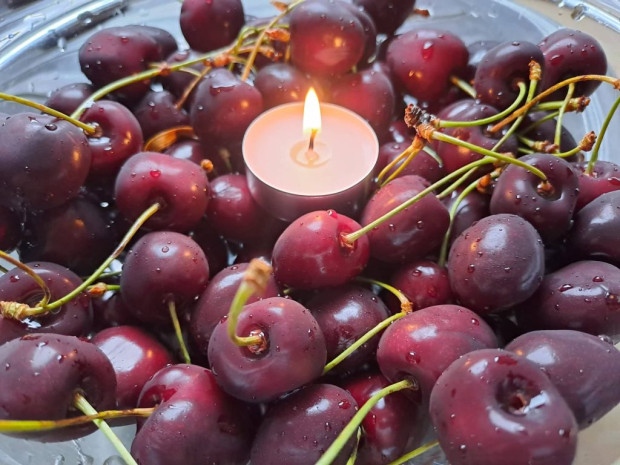 Днес в Черешова Задушница В православния календар тя е един