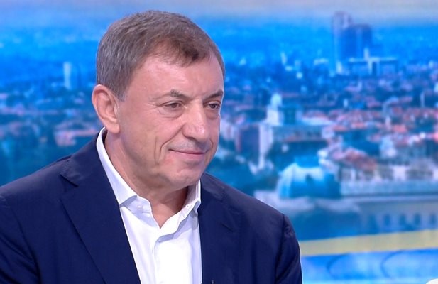 Не бих казал че имам роля в създаването на правителство