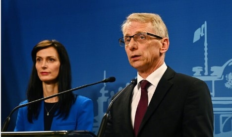 Юристи в постове във фейсбук твърдят че предложеният проекто състав