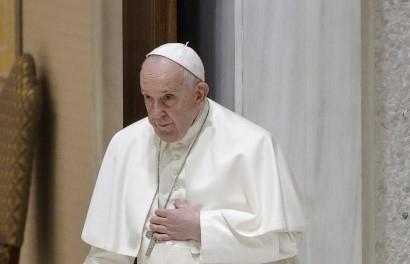 Папа Франциск е приет за преглед в римската болница Джемели предаде