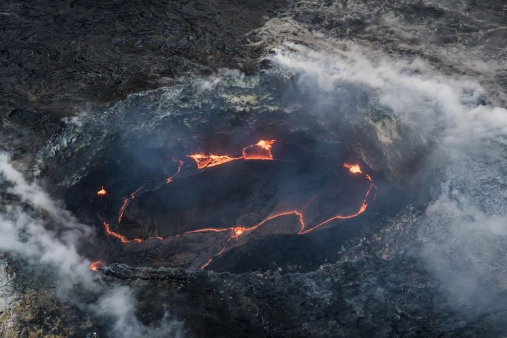 Един от най активните вулкани в света – Килауеа който се