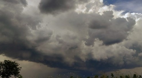 Днес над западната половина от страната облачността ще е значителна