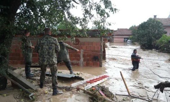 Премиерът акад Николай Денков ще изиска от всички областни управители