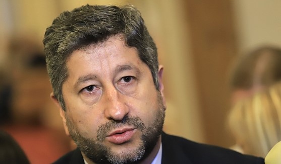 В конфигурацията ПП ДБ и ГЕРБ напрежението винаги ще присъства няма