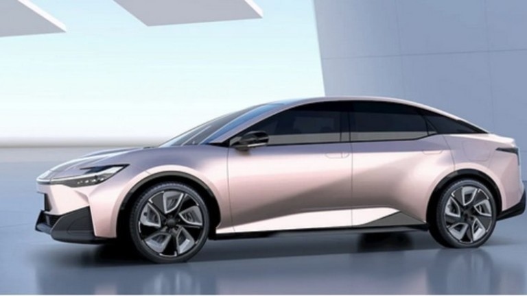 Toyota обеща електромобили с над 1000 км автономен пробег 