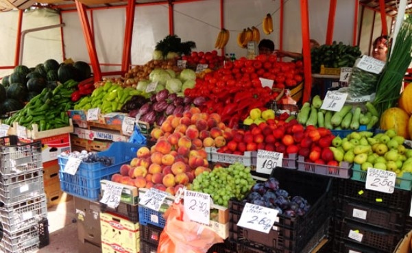 Какво се случва с цените на плодовете и зеленчуците на