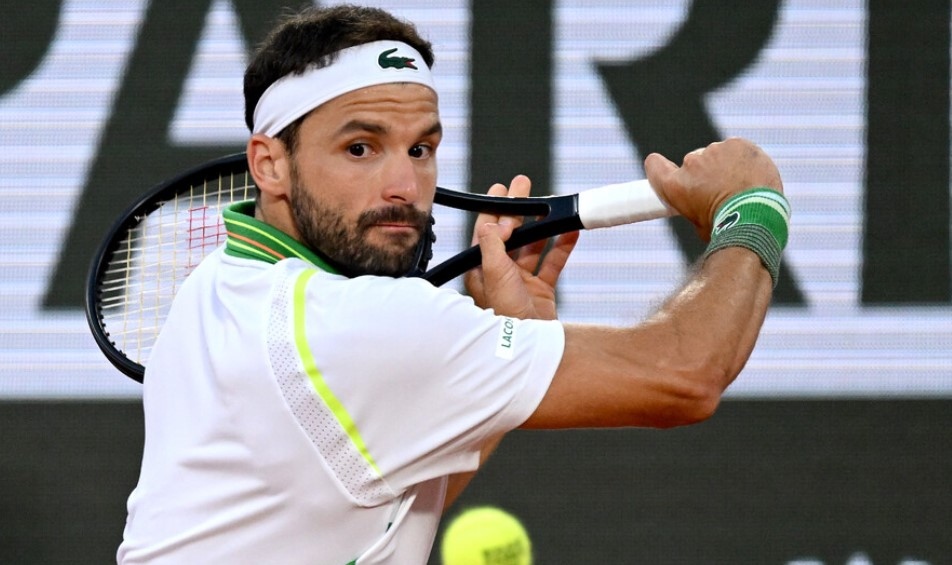 Григор Димитров стартира сезона на трева с бърза победа над