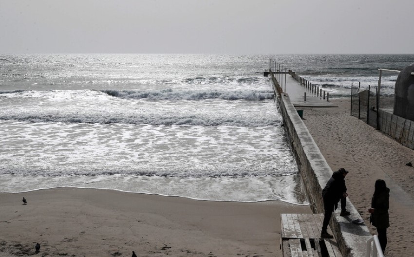 Плажовете на Одеса са обявени за негодни за къпане поради