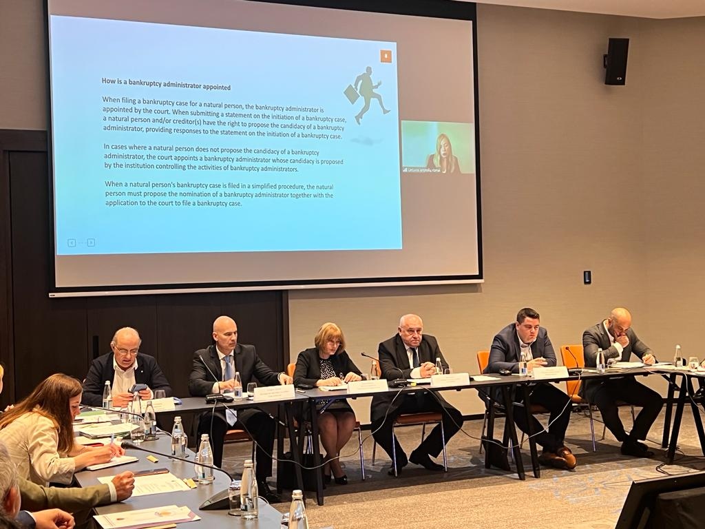 Предложеният законопроект за несъстоятелност на физическите лица приет на първо четене в