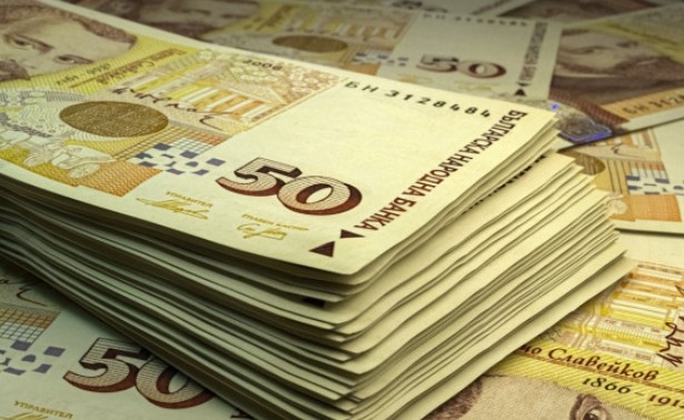 Ръст на минималната работна заплата до 850 лева тази година