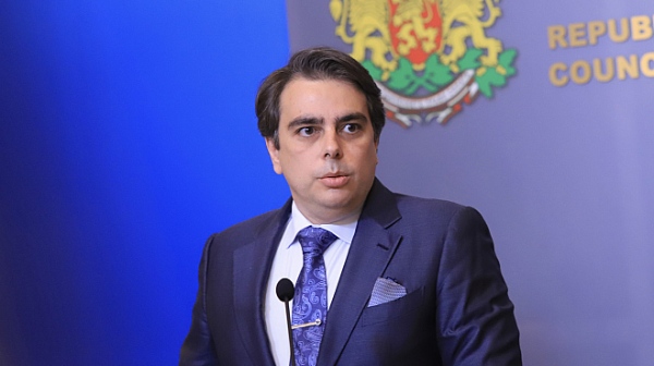 Днес приехме 100 събиране на дивиденти от държавните компании