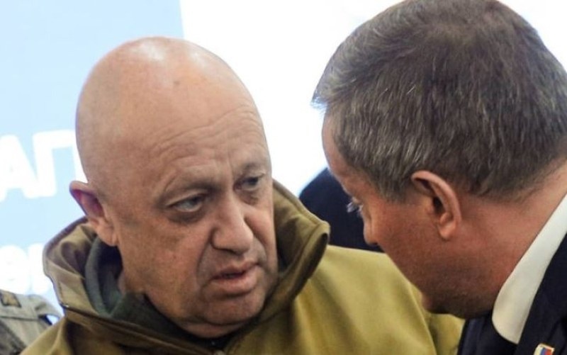 Пригожин напуска Русия Ръководителят на ЧВК Вагнер  отива в Беларус Срещу