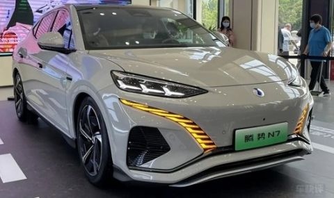 Колите Denza N7 вече се появиха при дилърите в Китай
