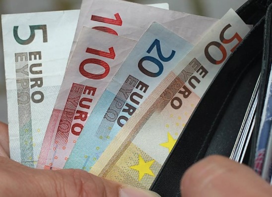 Според представени днес данни от Европейската комисия 60 от европейците