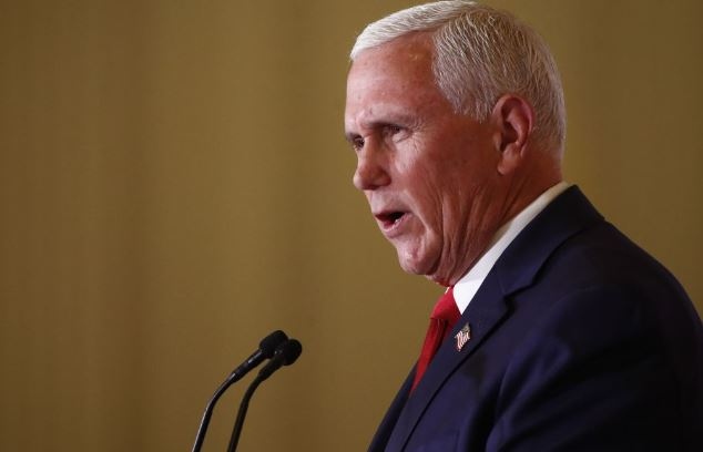 Бившият вицепрезидент на САЩ Майк Пенс изненадващо посети Украйна и