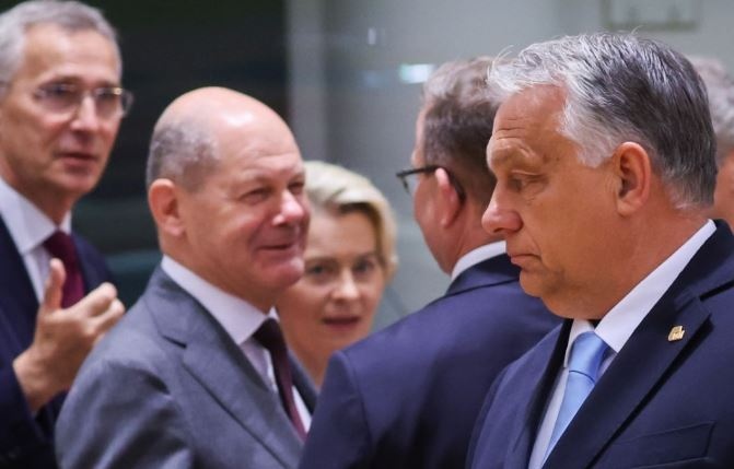 Унгарският премиер Виктор Орбан възнамерява да повдигне на срещата на